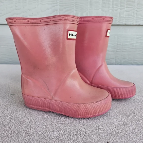 Hunter Wellington Rain Boots Toddler Girl SZ 6 US Pink Waterproof Pull-On - Picture 1 of 10